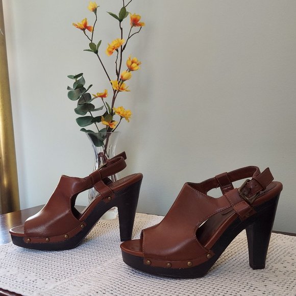 CHAPS SARISTA BROWN VEGAN LEATHER PEEP TOE HEELS (6B) - Picture 6 of 13